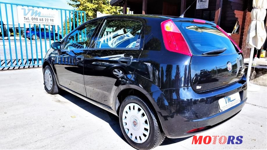 2013' Fiat Punto 1,2 8V photo #4