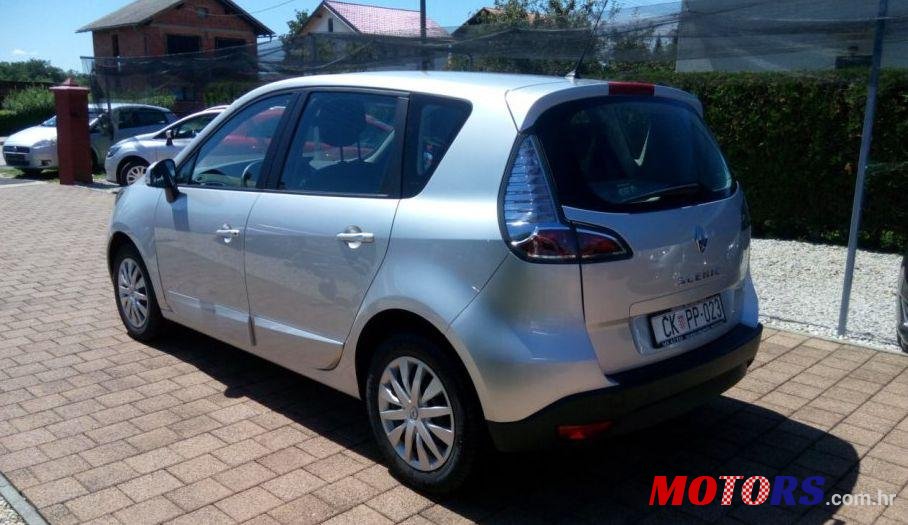 2014' Renault Scenic photo #2