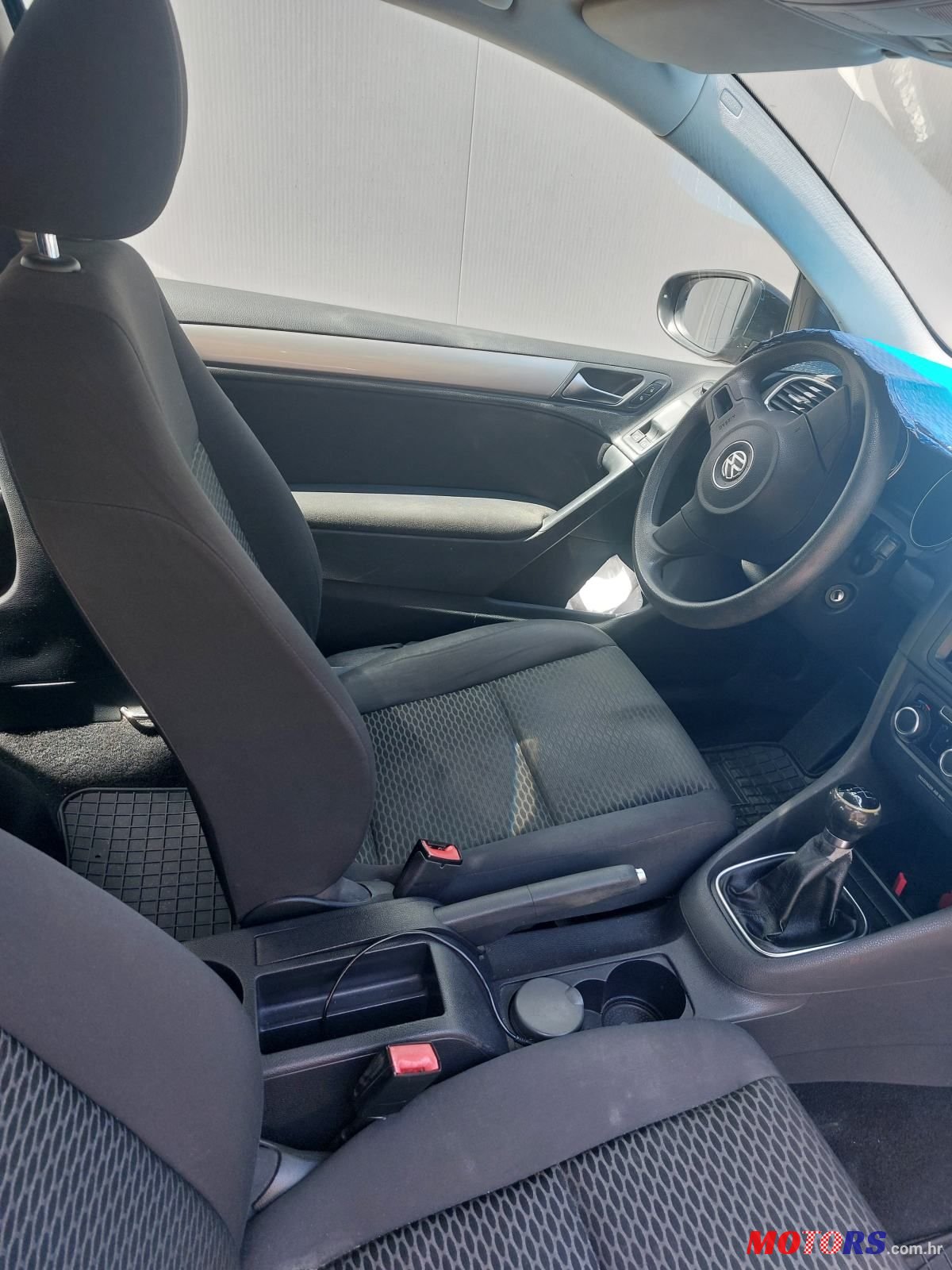 2011' Volkswagen Golf VII 1,6 Tdi photo #1