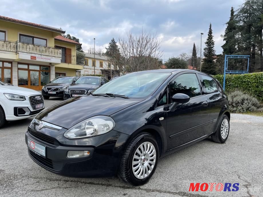 2011' Fiat Punto Evo 1,3 Multijet 16V photo #1