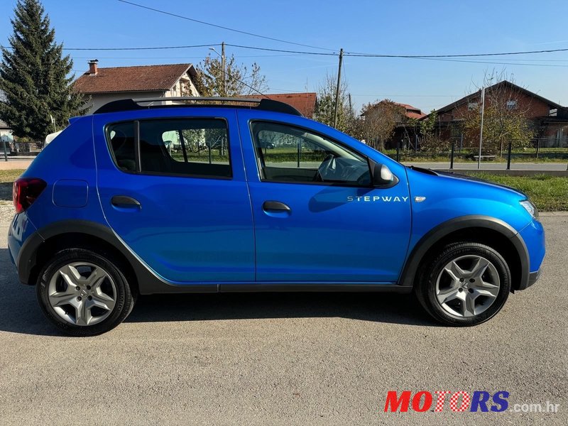 2018' Dacia Sandero photo #5