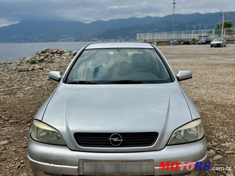 2004' Opel Astra Classic 1,6 photo #3