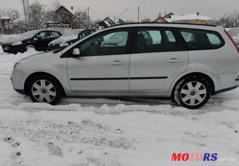 2005' Ford Focus Karavan 1,6 photo #1