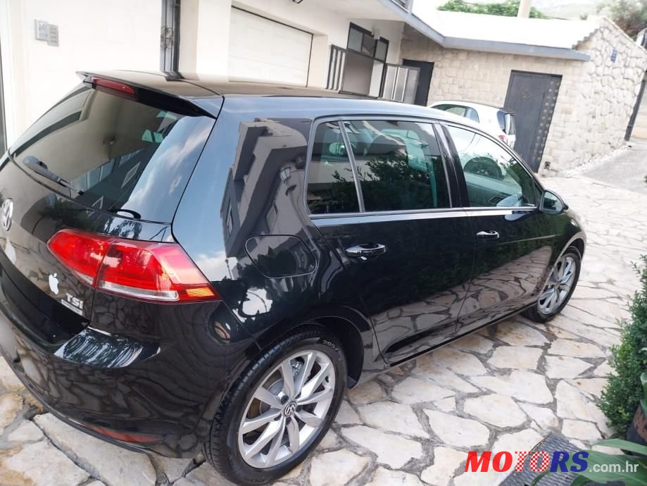 2013' Volkswagen Golf VII photo #2