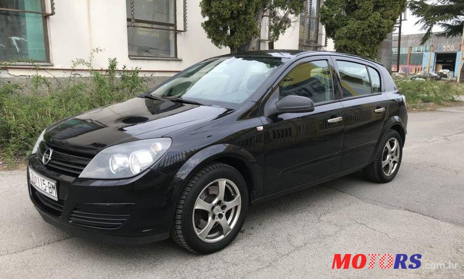 2005' Opel Astra 1,9 Cdti photo #2