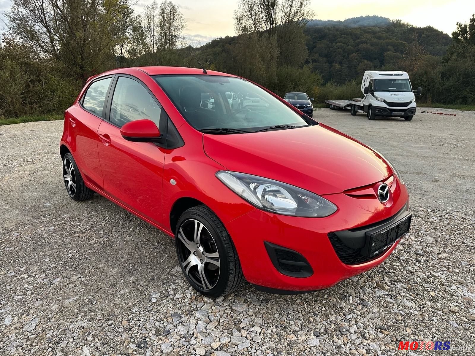 2013' Mazda 2 2 Cd95 photo #3