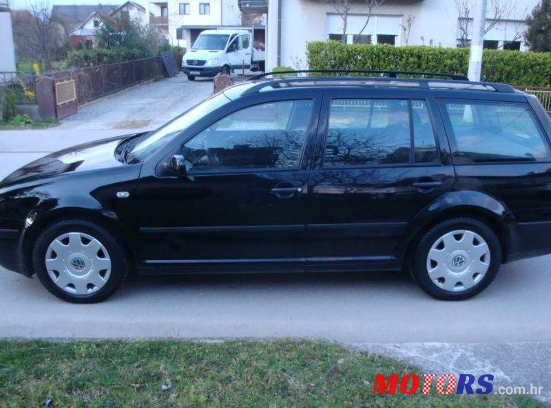 2001' Volkswagen Golf IV photo #2