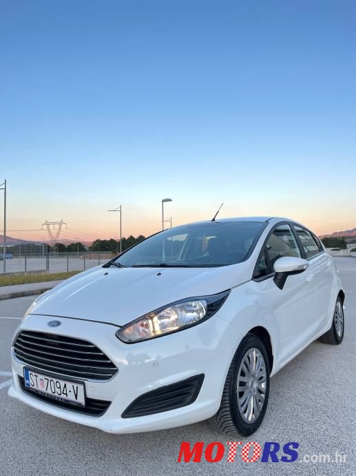 2014' Ford Fiesta photo #1