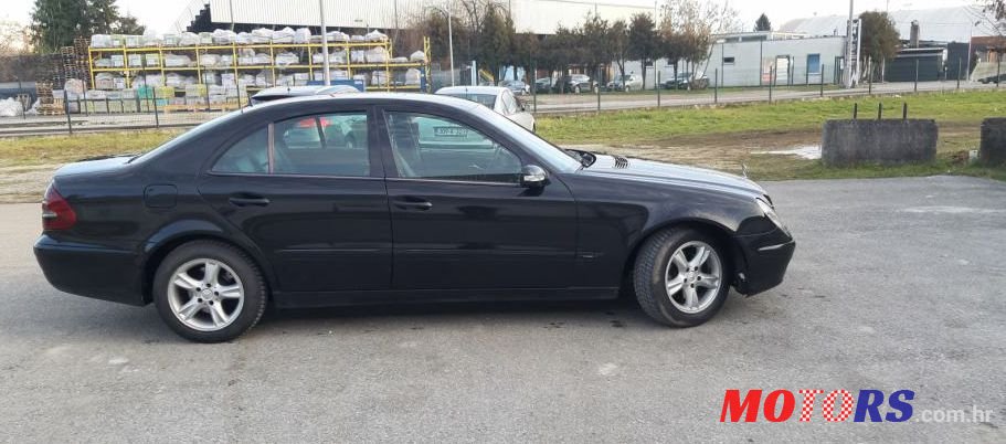2003' Mercedes-Benz E-Klasa 200 Cdi Classic photo #1
