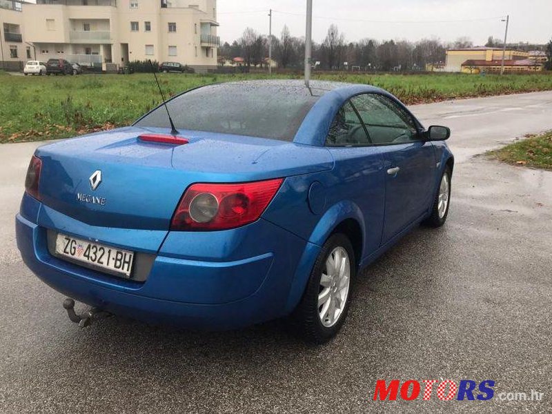 2005' Renault Megane photo #2