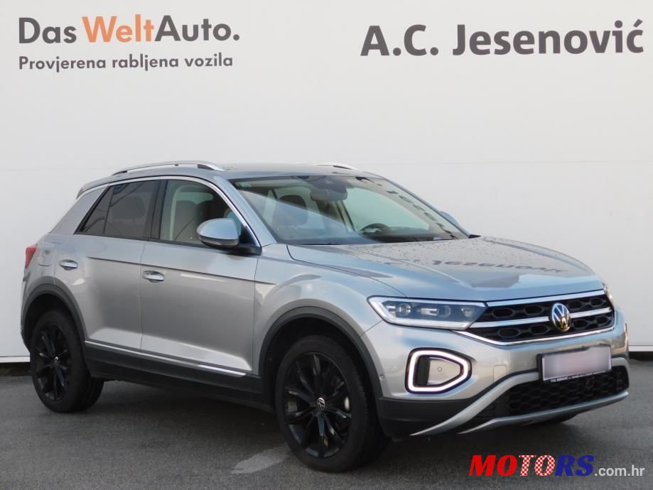2022' Volkswagen T-Roc 2,0 photo #3