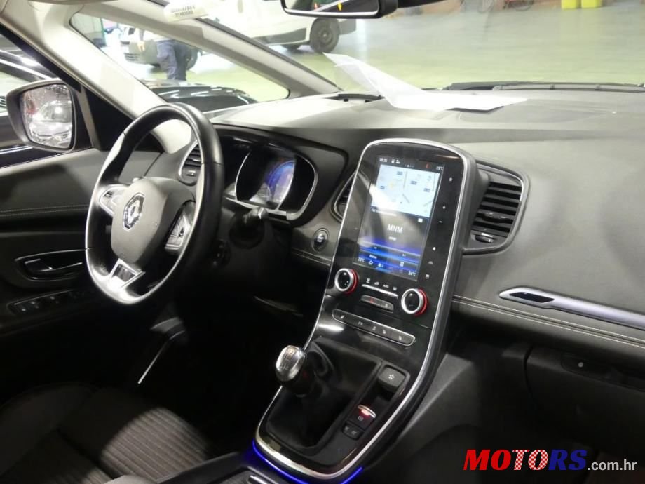 2017' Renault Scenic Dci 110 photo #5