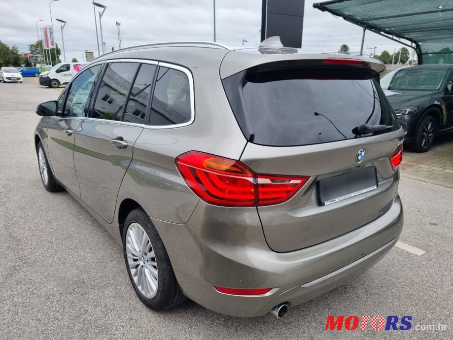 2015' BMW Serija 2 Gran Tourer photo #5