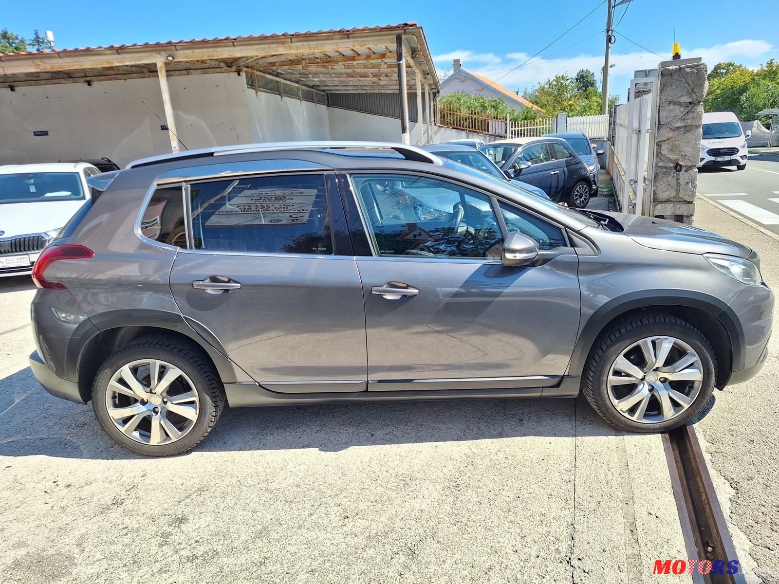 2017' Peugeot 2008 1,6 Bluehdi photo #6