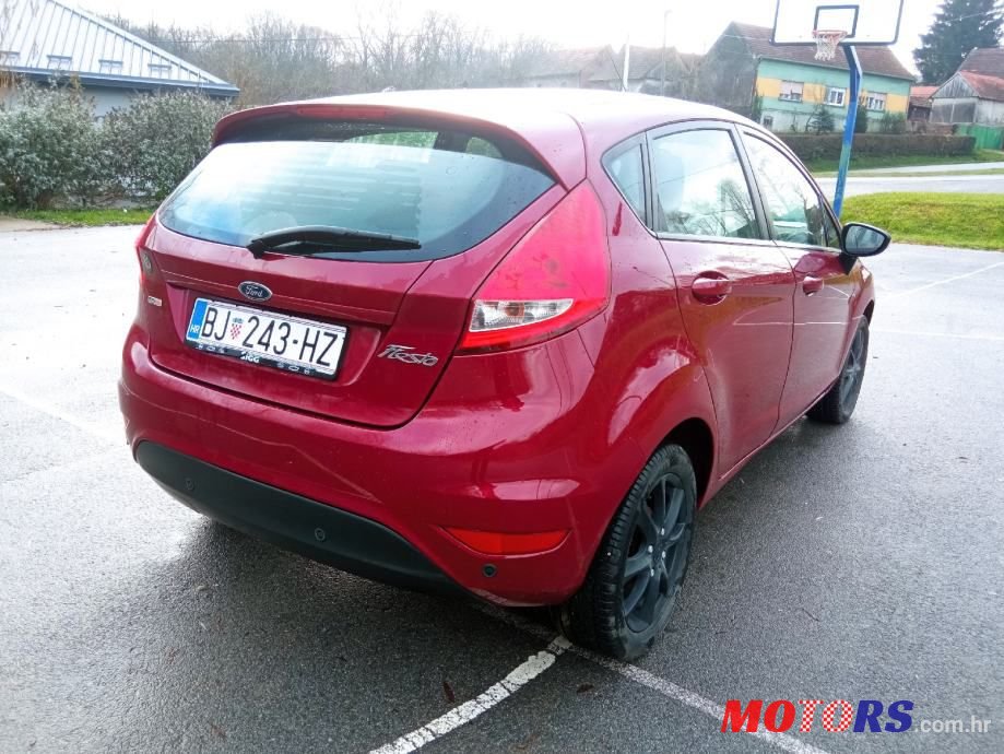 2010' Ford Fiesta 1.6 Tdci photo #4
