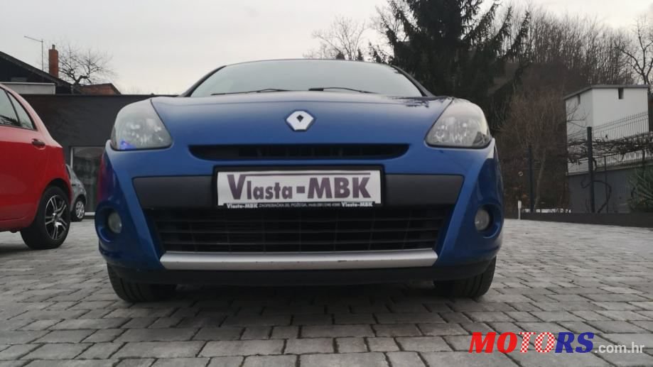 2011' Renault Clio 1,5 Dci photo #2