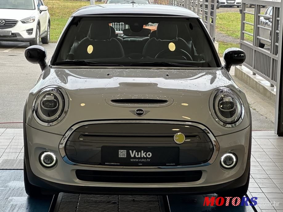 2020' MINI Cooper Se photo #2