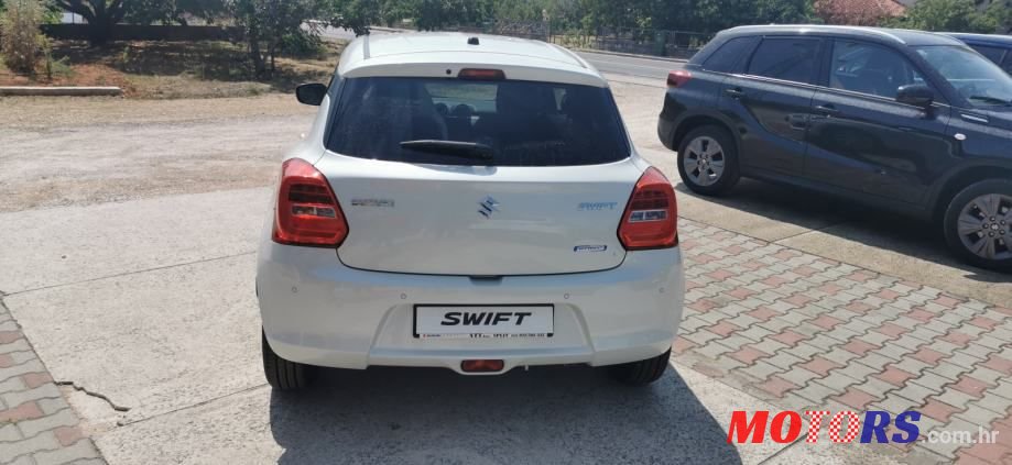 2020' Suzuki Swift 1,2 photo #3