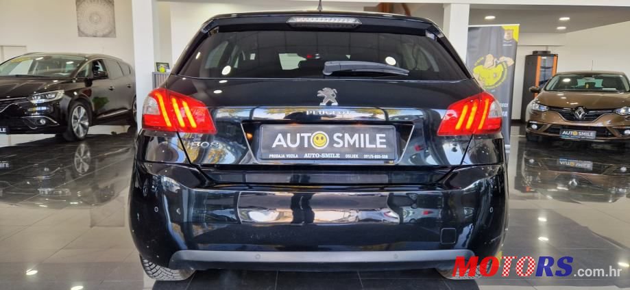 2015' Peugeot 308 1,2 photo #3