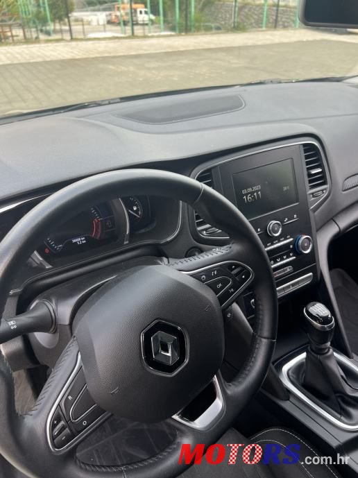 2020' Renault Megane photo #6