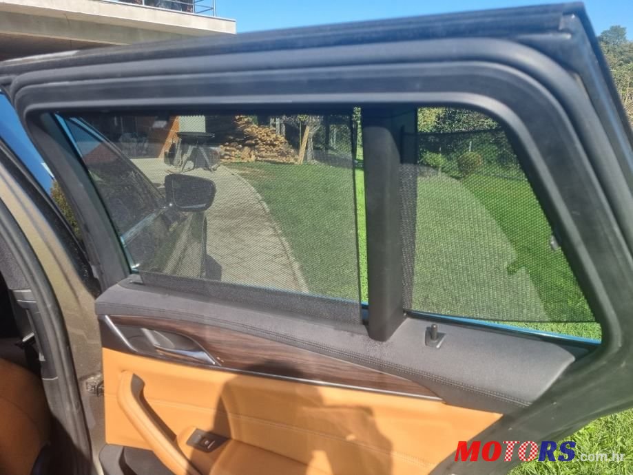 2017' BMW Serija 5 520D photo #1