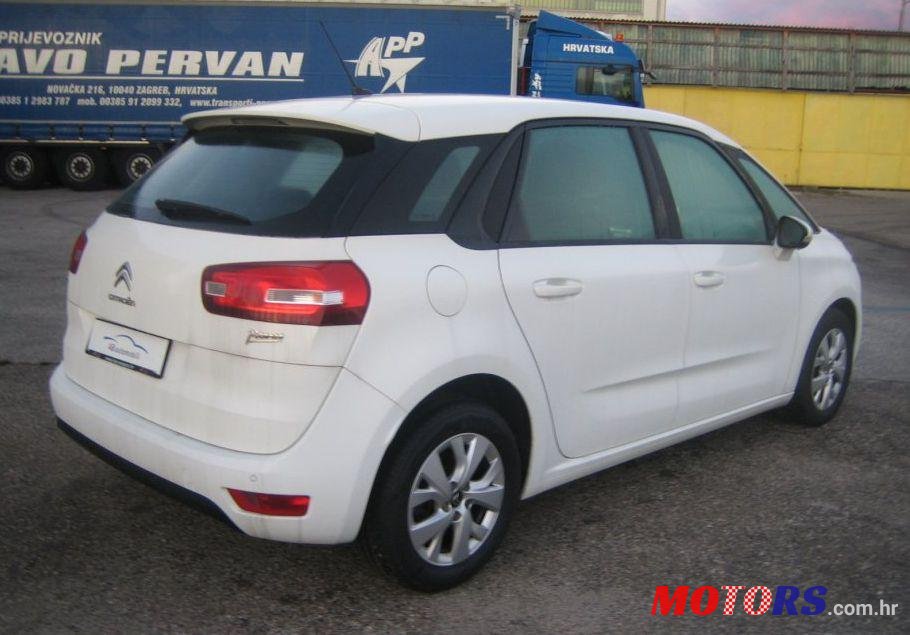 2015' Citroen C4 Picasso photo #2