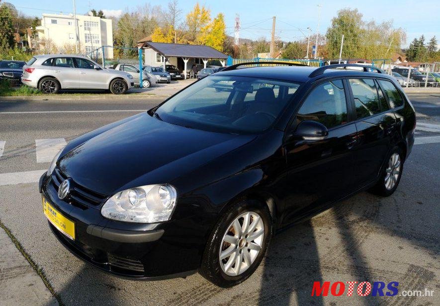 2009' Volkswagen Golf V Variant photo #1