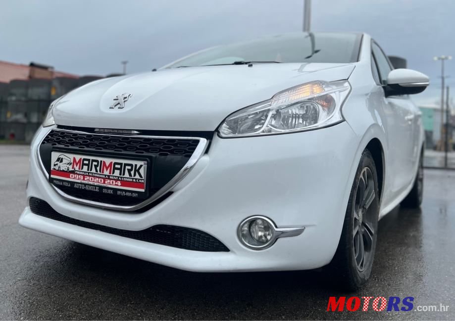 2014' Peugeot 208 photo #2