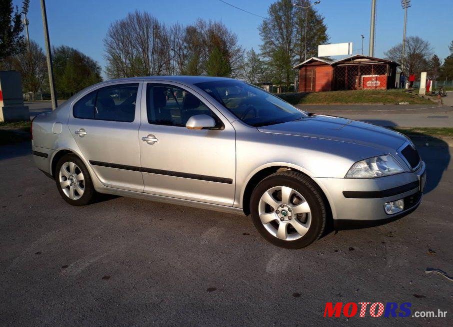 2008' Skoda Octavia 2,0 Tdi photo #2