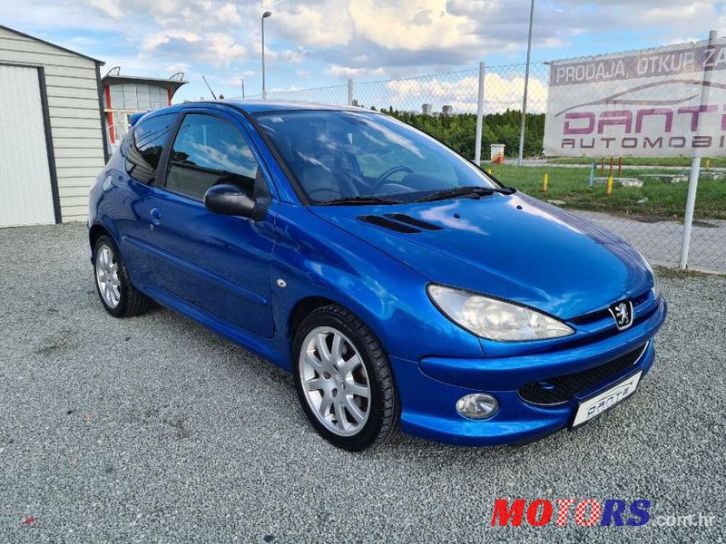 2005' Peugeot 206 206 1,6 Hdi photo #1