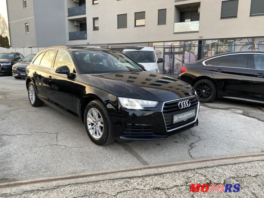 2016' Audi A4 Avant photo #1