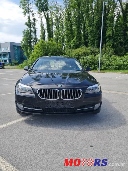 2013' BMW Serija 5 520D photo #4