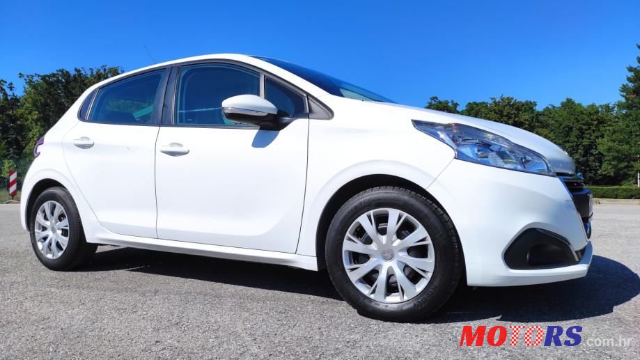 2017' Peugeot 208 photo #5