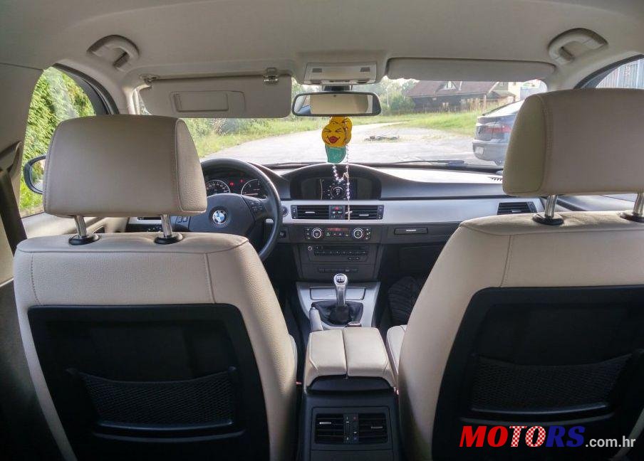 2011' BMW Serija 3 Touring 318D photo #1