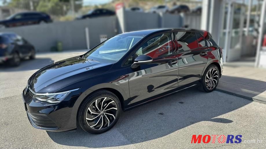 2021' Volkswagen Golf 8 2,0 Tdi photo #3