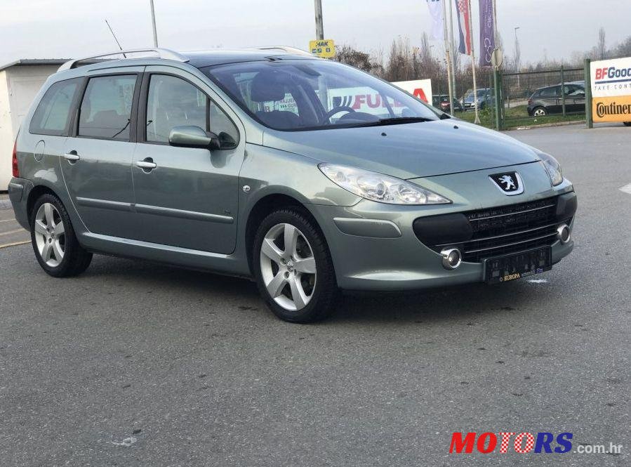 2007' Peugeot 307 Sw 2,0 16V Hdi photo #2