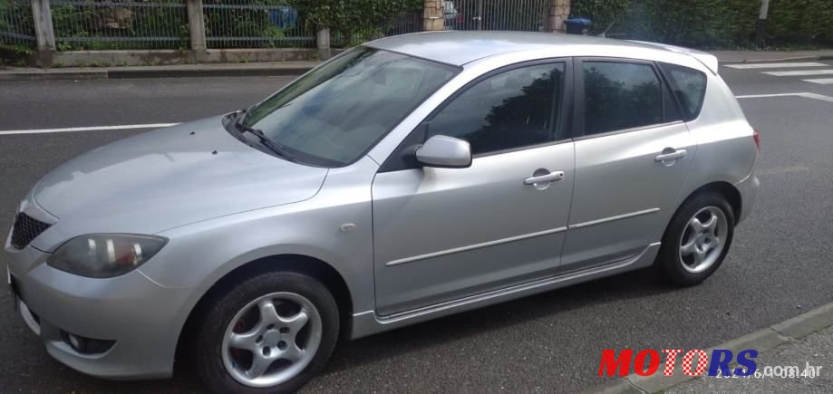 2004' Mazda 3 Sport photo #3