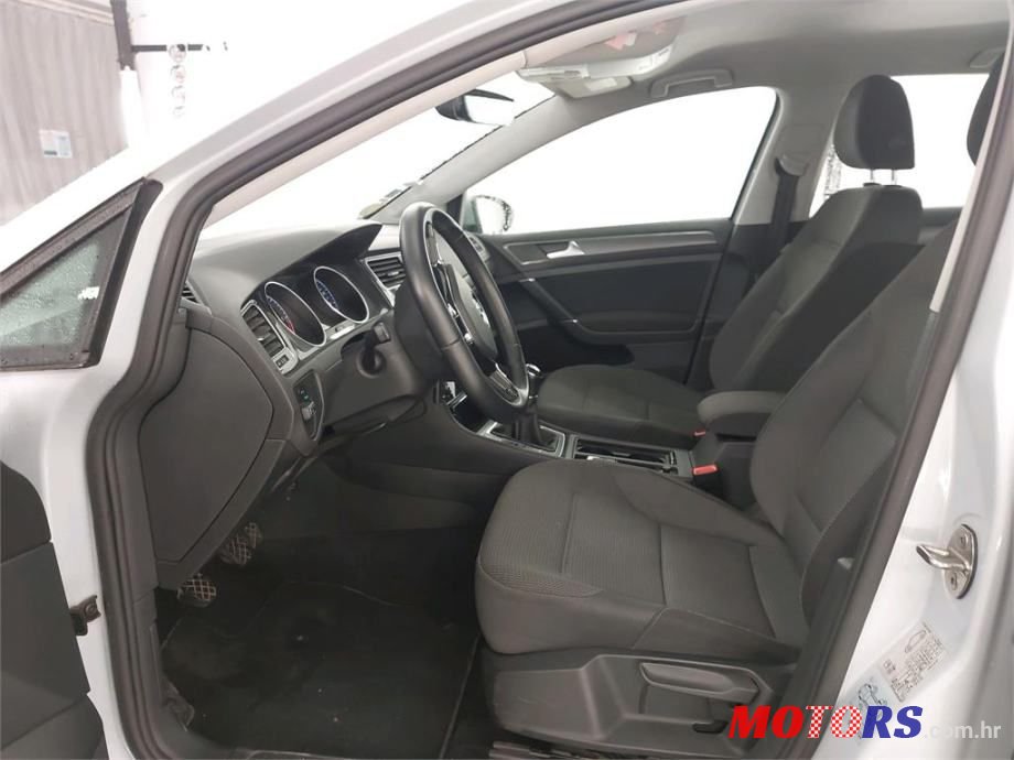 2017' Volkswagen Golf 7 photo #5