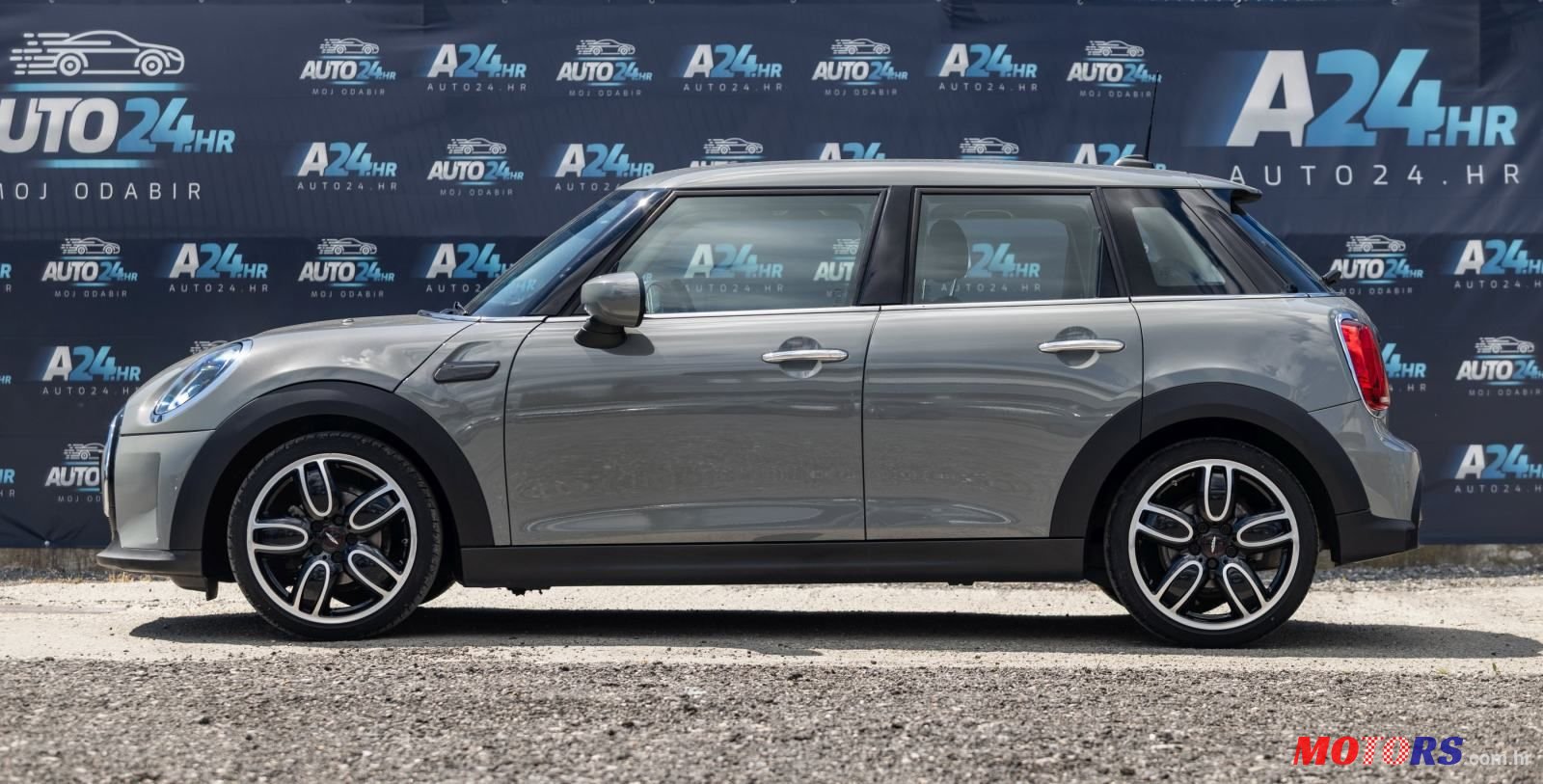 2022' MINI Cooper 1.5 photo #5