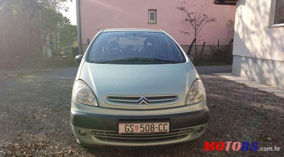2004' Citroen Xsara Picasso 2,0 Hdi photo #1