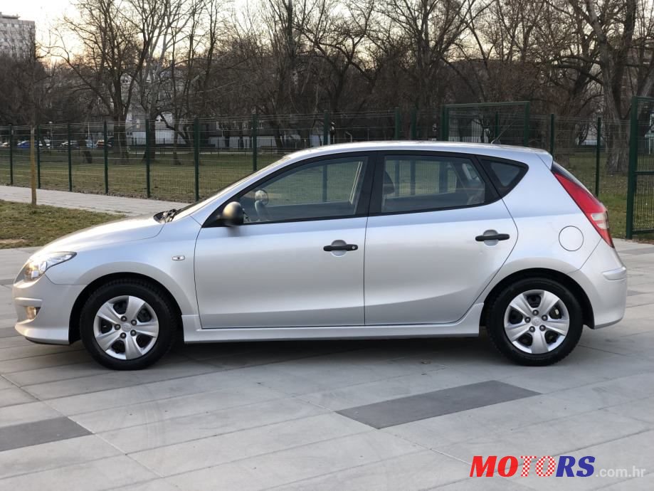 2012' Hyundai i30 1,6 Crdi photo #4