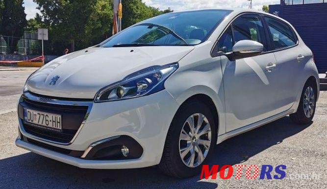 2017' Peugeot 208 1,2 Puretech photo #1