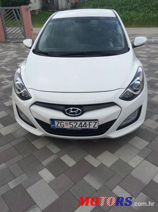 2012' Hyundai i30 1.4 CRDI photo #1