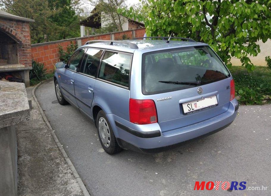 1998' Volkswagen Passat Variant 1,6 photo #2