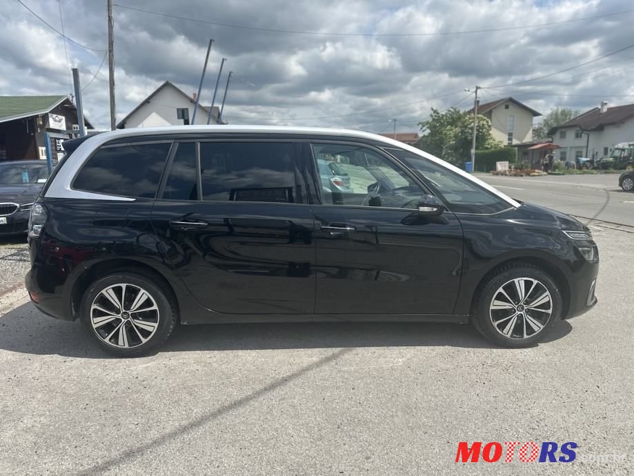 2017' Citroen C4 Grand Picasso photo #4