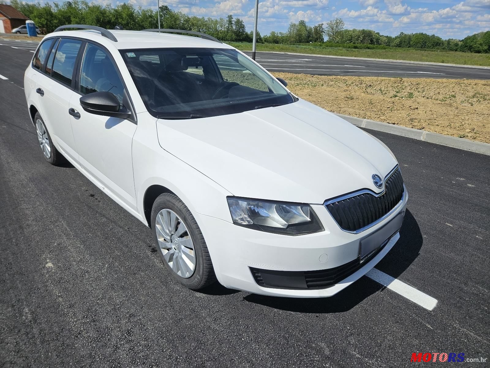 2014' Skoda Octavia Combi photo #3
