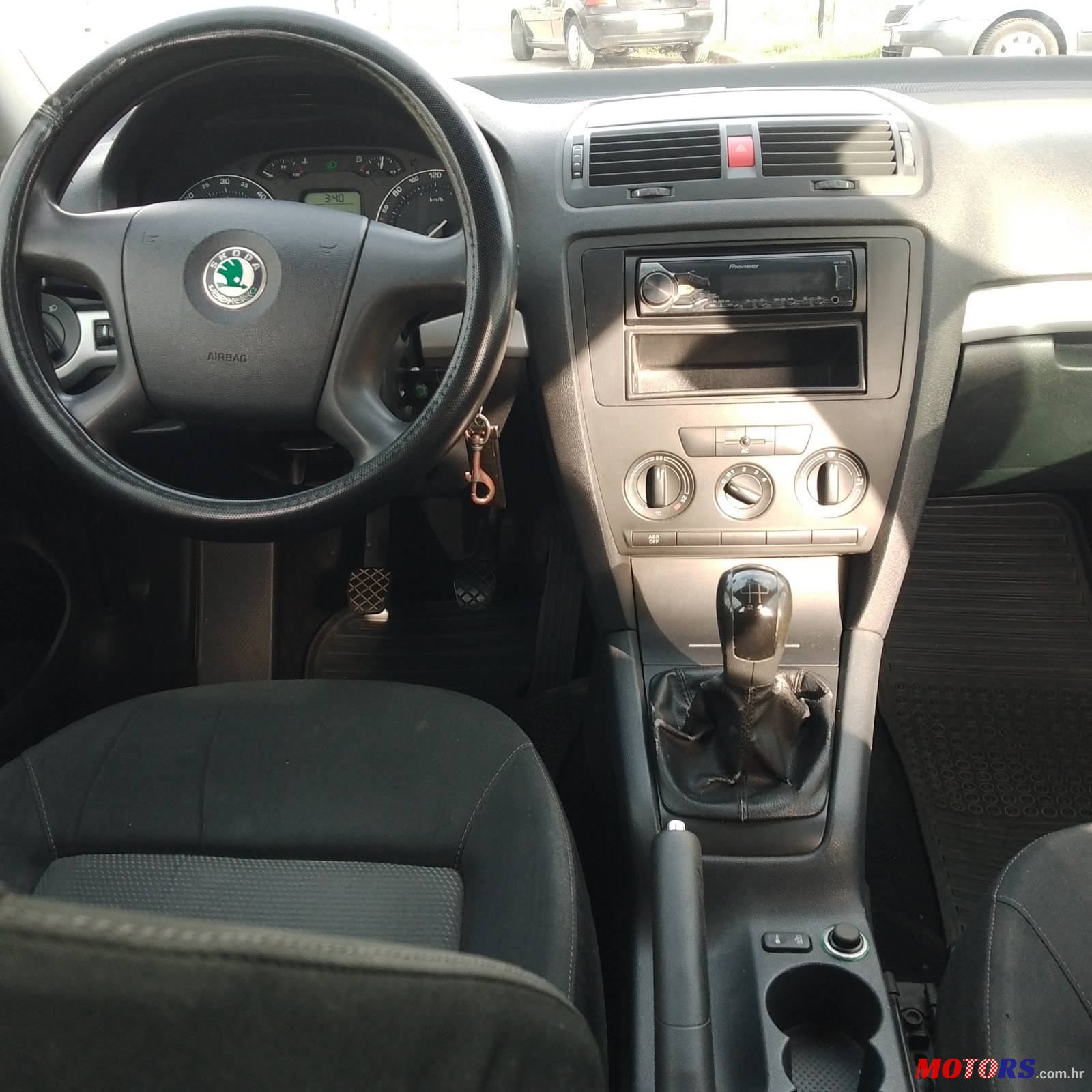 2006' Skoda Octavia 1,9 Tdi Classic photo #3
