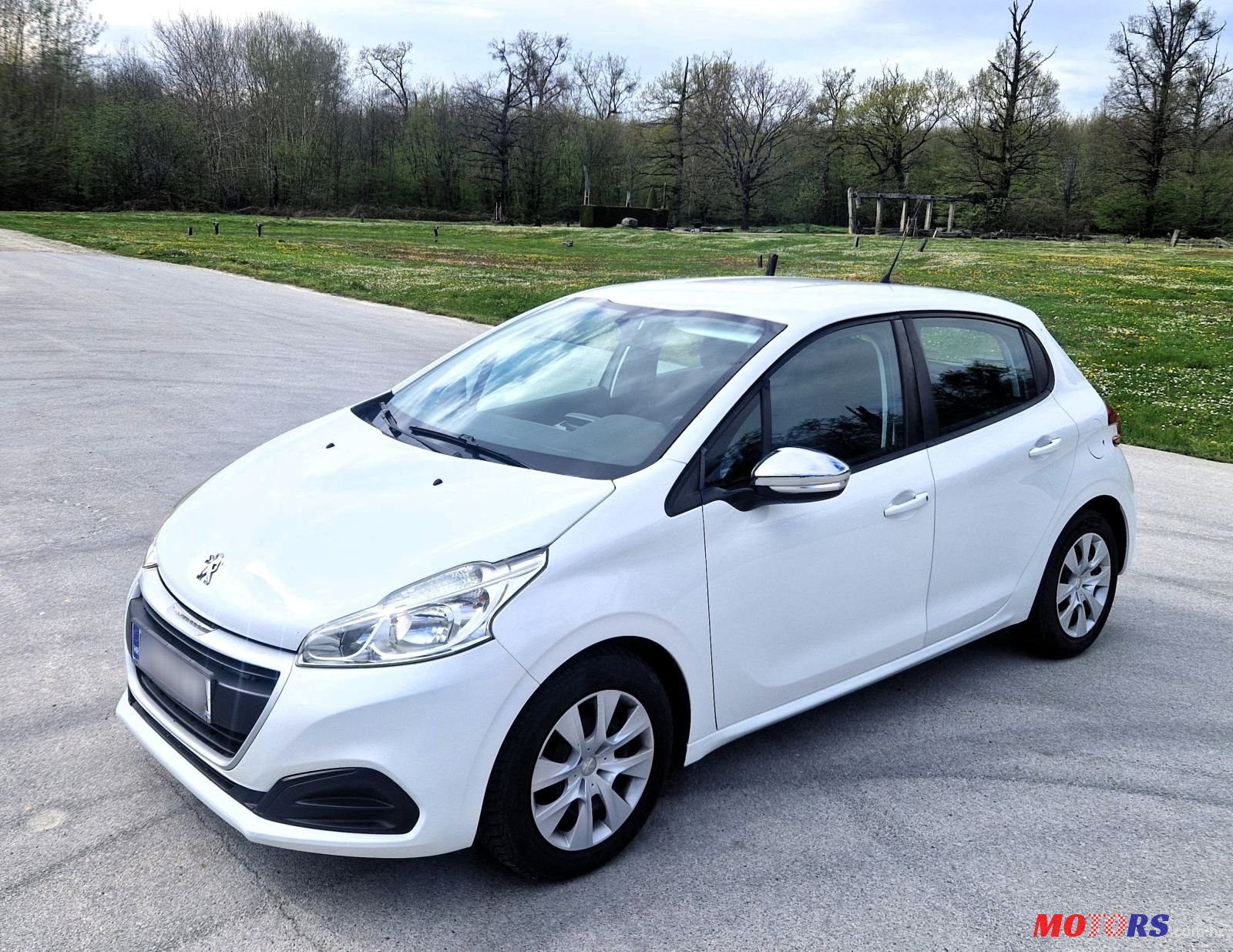 2015' Peugeot 208 1,6 E-Hdi photo #3