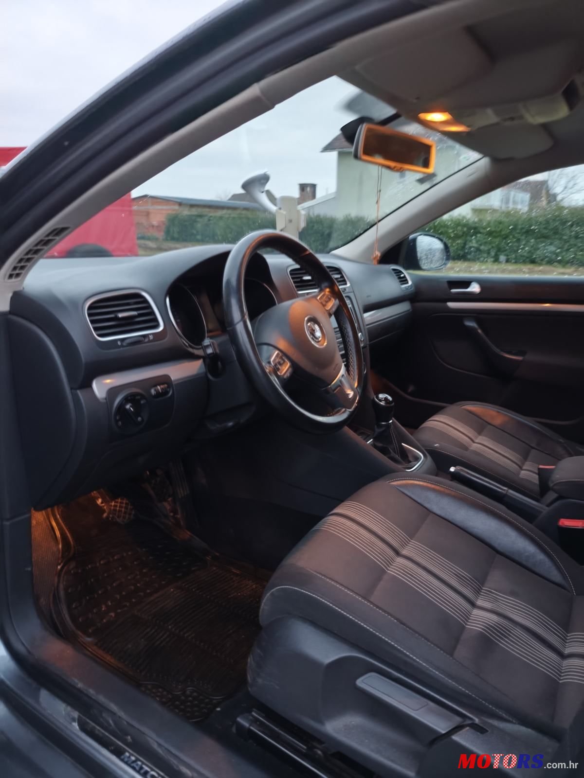 2013' Volkswagen Golf VI 1,6 Tdi photo #1
