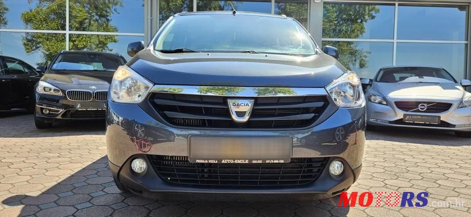 2014' Dacia Lodgy photo #5